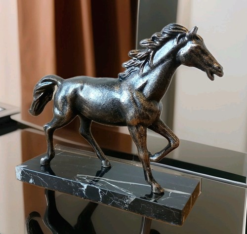 Eisenfigur pferd skulptur - pferd,