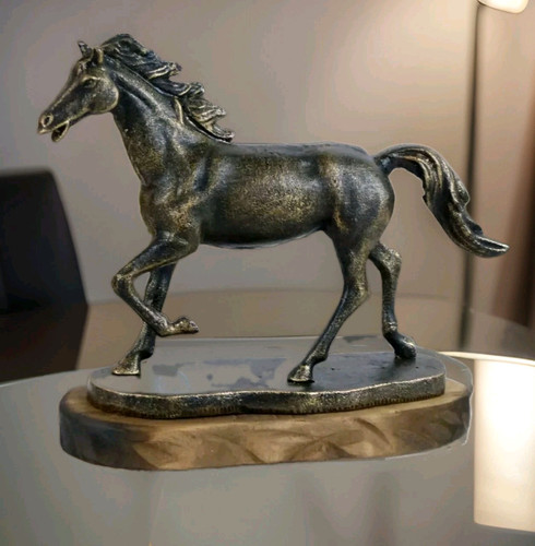 Eisenfigur pferd skulptur - pferd,